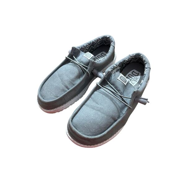 Hey Dude Wally Canvas Light Grey Men's Size 9 Wide Slip On Shoes - Picture 2 of 8